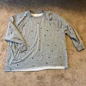 Gray sweatshirt with starts